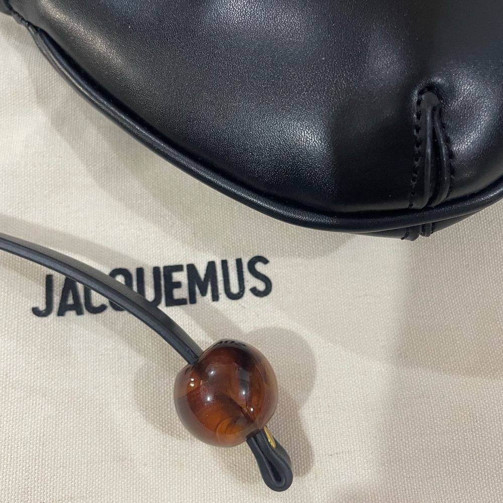 Jacquemus Black Leather Small Shoulder Bag with Gold Logo - Picture 6 of 11